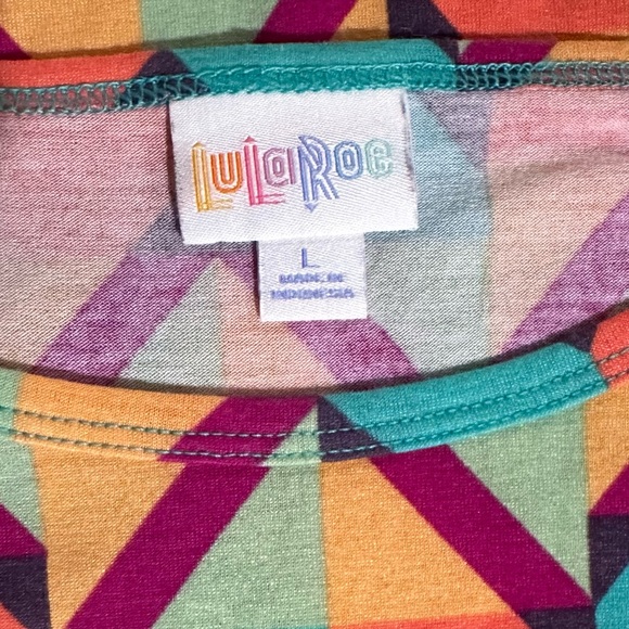 LuLaRoe Irma Shirt, Large - Picture 3 of 4